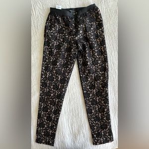 BCBG size S lined lace pants w/ elastic waistband, pockets, & ankle darts